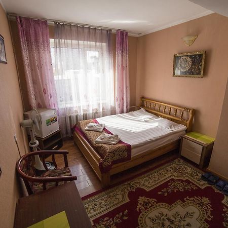 Danista Nomads Tour Hostel Улан-Батор Номер фото