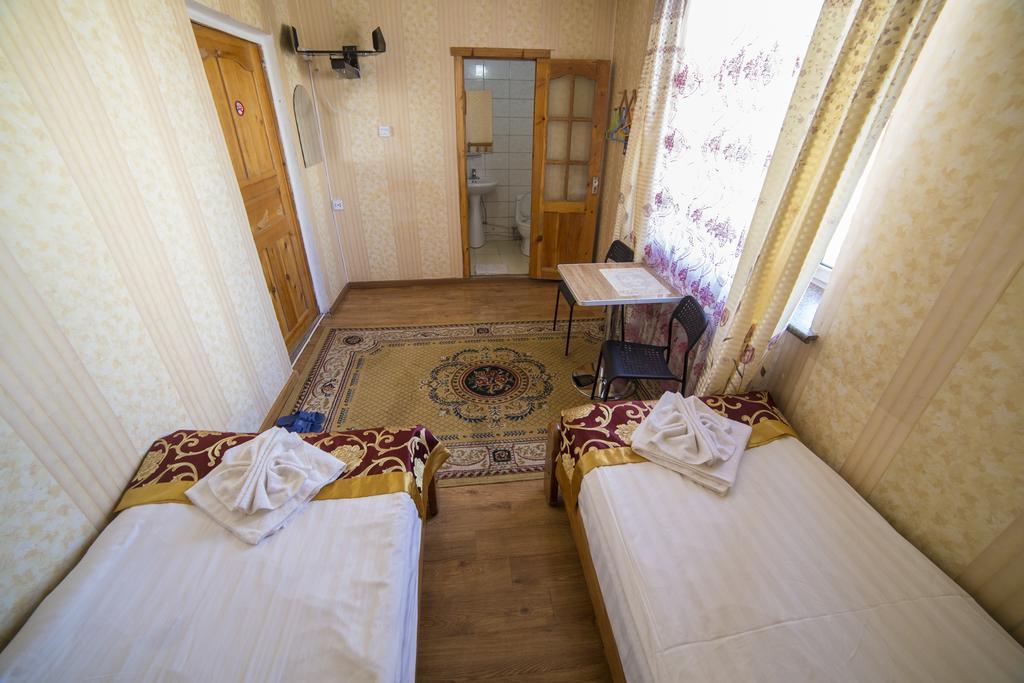 Danista Nomads Tour Hostel Улан-Батор Номер фото