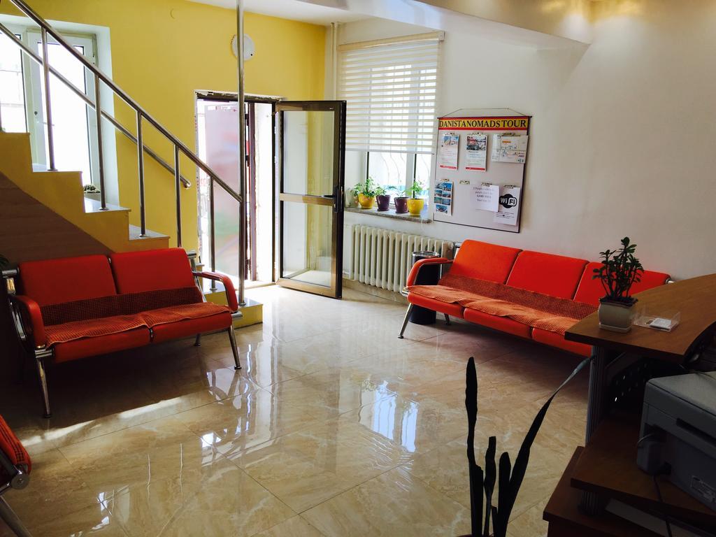 Danista Nomads Tour Hostel Улан-Батор Экстерьер фото