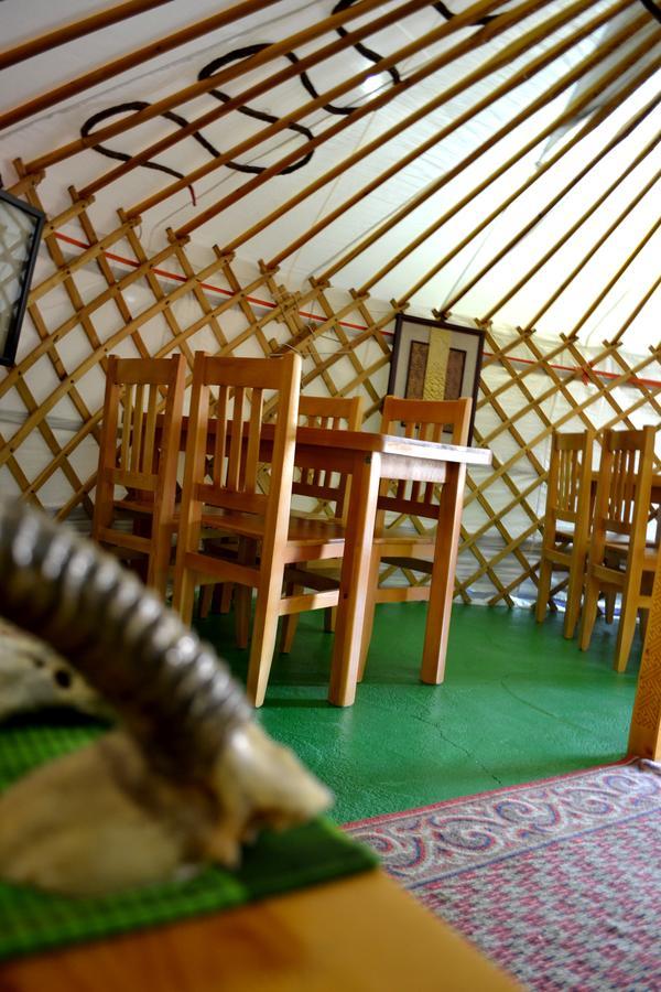 Danista Nomads Tour Hostel Улан-Батор Экстерьер фото