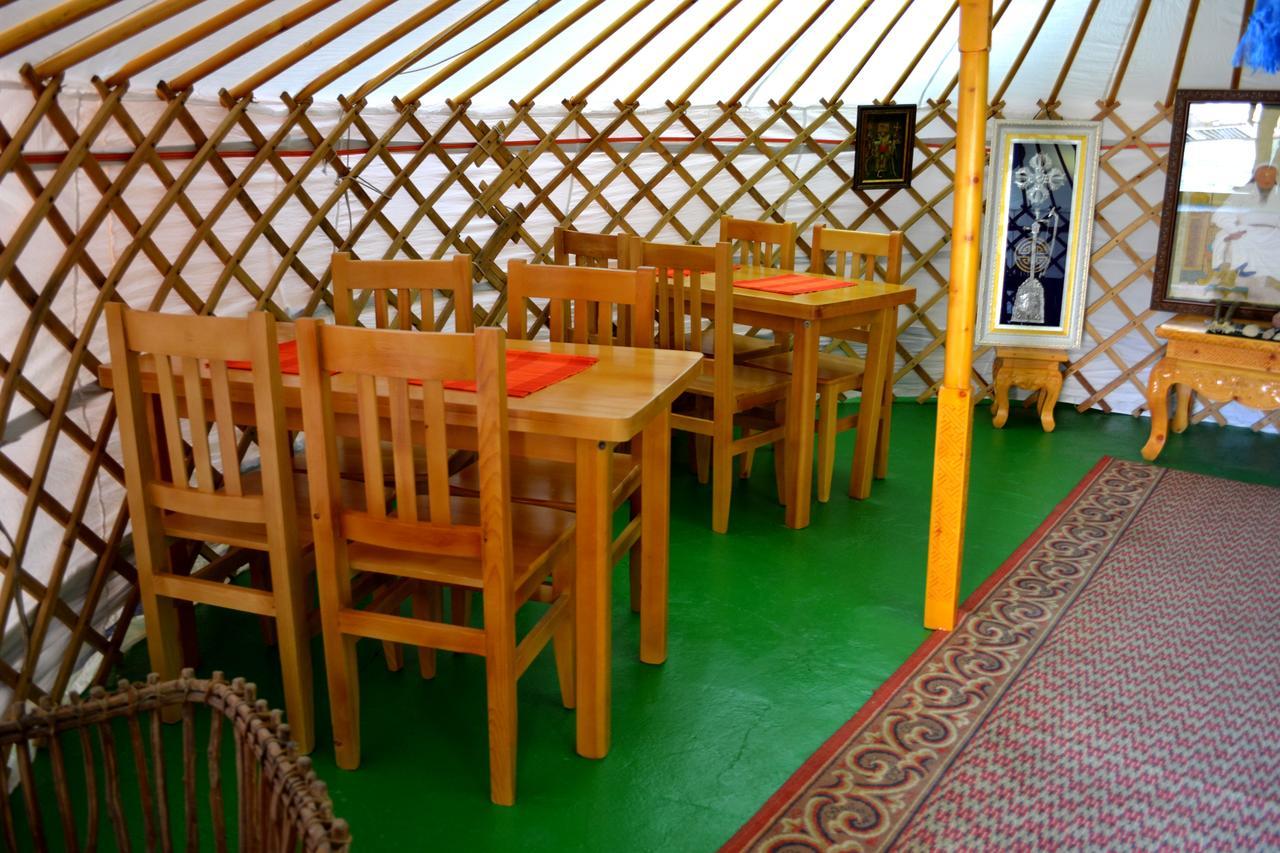 Danista Nomads Tour Hostel Улан-Батор Экстерьер фото